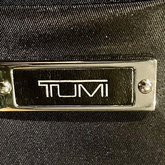 Brand New Tumi Venice Hobo bag! - Picture 8 of 15